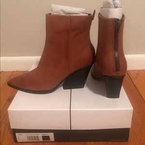 Dolce Vita Issa Bootie in Cognac
